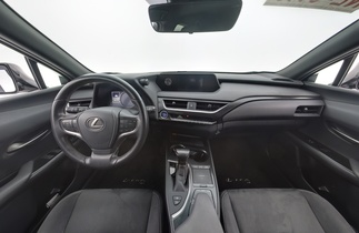 Lexus UX vaihtoauto