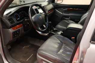 Toyota Land Cruiser vaihtoauto