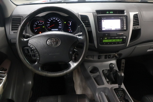 Toyota Hilux vaihtoauto