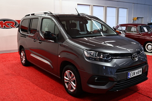 Toyota Proace CITY Verso EV vaihtoauto
