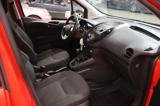 Ford Transit Courier vaihtoauto