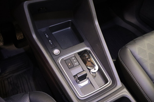 Ford Tourneo Connect vaihtoauto