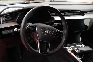 Audi e-tron vaihtoauto