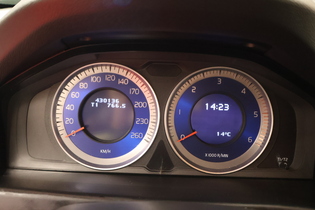 Volvo V70 vaihtoauto