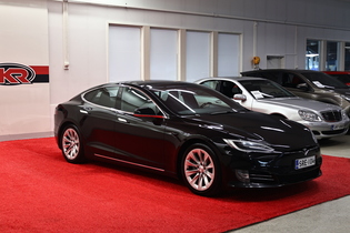 Tesla Model S vaihtoauto