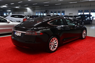 Tesla Model S vaihtoauto