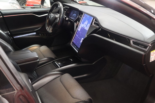 Tesla Model S vaihtoauto