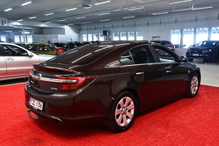 Opel Insignia vaihtoauto