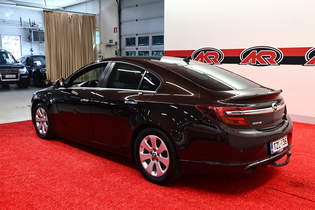 Opel Insignia vaihtoauto