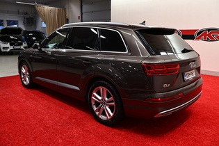 Audi Q7 vaihtoauto