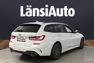 BMW 330 vaihtoauto