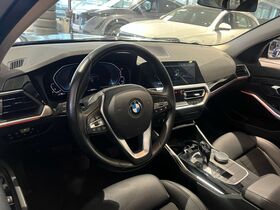 BMW 330 vaihtoauto