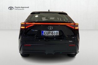 Toyota bZ4X vaihtoauto