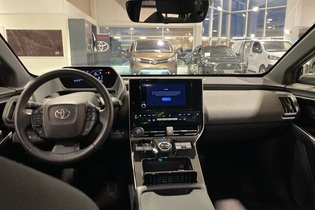 Toyota bZ4X vaihtoauto