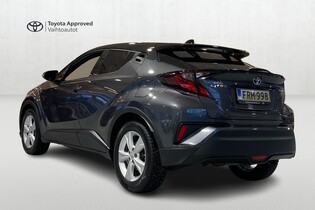 Toyota C-HR vaihtoauto