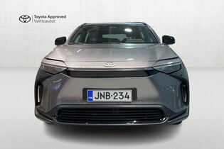 Toyota bZ4X vaihtoauto