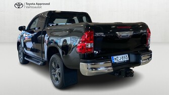 Toyota Hilux vaihtoauto