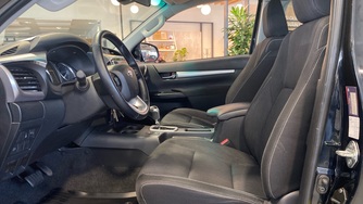 Toyota Hilux vaihtoauto