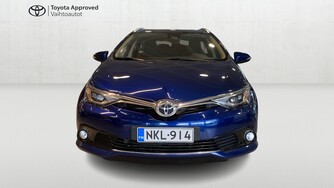 Toyota Auris vaihtoauto