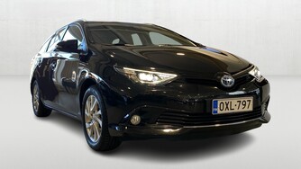 Toyota Auris vaihtoauto