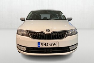 Skoda Rapid vaihtoauto