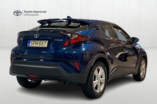 Toyota C-HR vaihtoauto