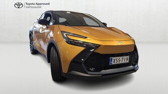 Toyota C-HR vaihtoauto