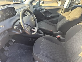 Peugeot 208 vaihtoauto