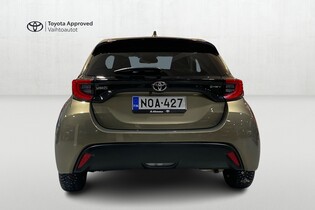 Toyota Yaris vaihtoauto