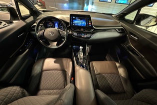 Toyota C-HR vaihtoauto