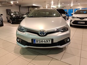Toyota Auris vaihtoauto
