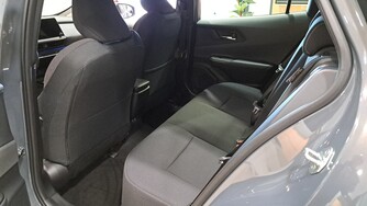 Toyota Prius Plug-in vaihtoauto