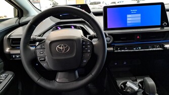 Toyota Prius Plug-in vaihtoauto