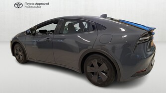 Toyota Prius Plug-in vaihtoauto