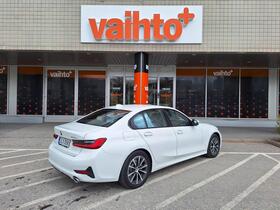 BMW 330 vaihtoauto