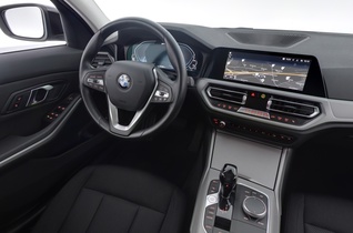 BMW 330 vaihtoauto