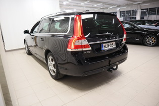 Volvo V70 vaihtoauto