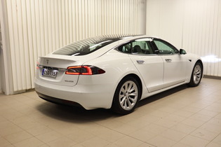 Tesla Model S vaihtoauto