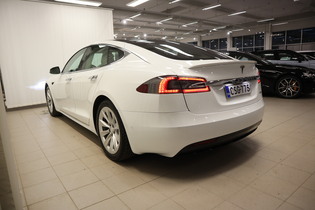 Tesla Model S vaihtoauto