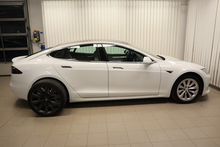 Tesla Model S vaihtoauto