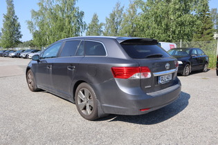 Toyota Avensis vaihtoauto
