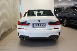 BMW 330 vaihtoauto