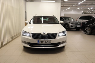 Skoda Superb vaihtoauto