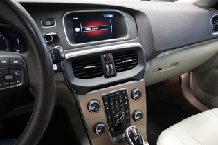 Volvo V40 Cross Country vaihtoauto