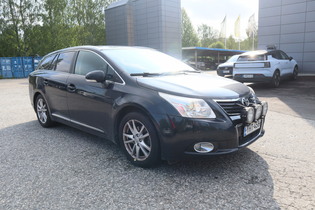 Toyota Avensis vaihtoauto