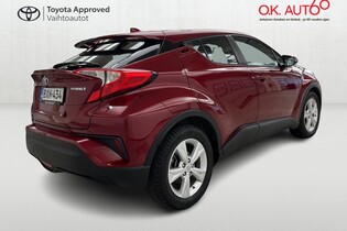 Toyota C-HR vaihtoauto