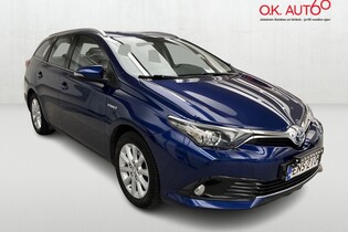 Toyota Auris vaihtoauto