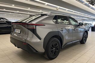 Toyota bZ4X vaihtoauto