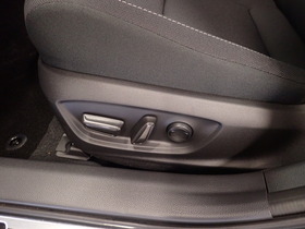 Toyota Prius Plug-in vaihtoauto