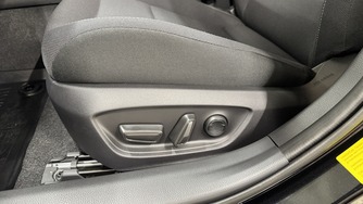 Toyota Prius Plug-in vaihtoauto